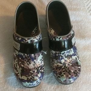 Nurse Shoes Sanita Danish Clogs